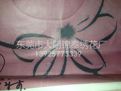 毛衣人工特种车绣花