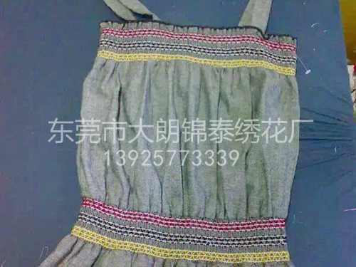 灰色打缆连衣裙